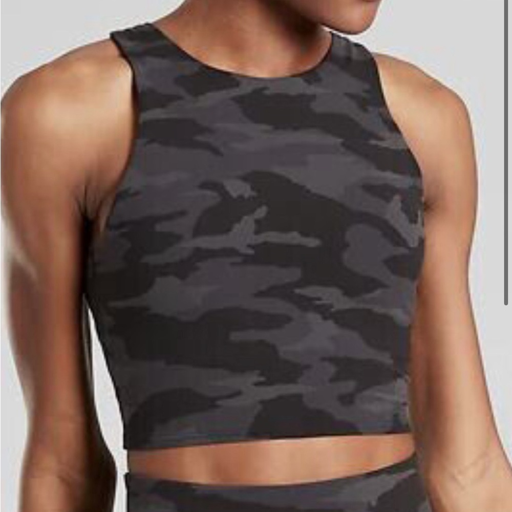 Athleta Women's Conscious Crop Size Small Color Black Camo